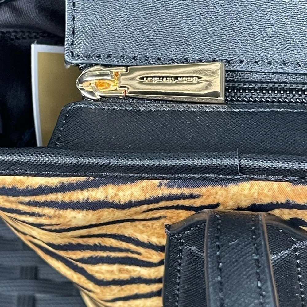 NEW Michael Kors Bag,Michael Kors Tiger Print Shoulder Bag.Michael Kors Tote.